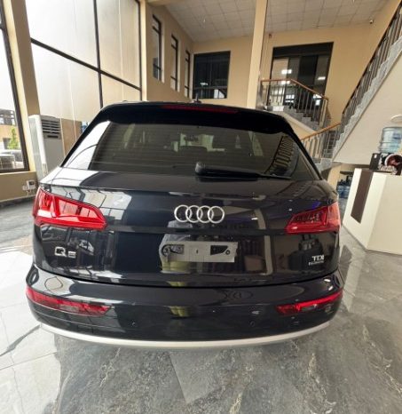 
								2018 Audi Q5 full									