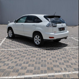 Toyota Harrier 2010