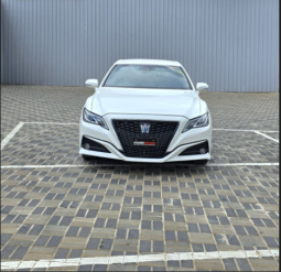 
										Toyota Crown 2018 full									