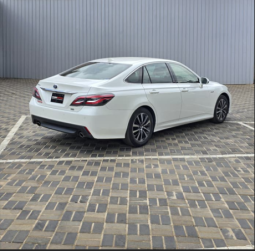 
										Toyota Crown 2018 full									