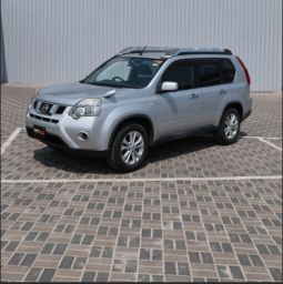 
										2012 Nissan X-Trail full									