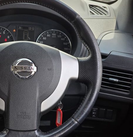 
								2012 Nissan X-Trail full									