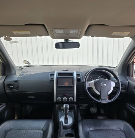 
								2012 Nissan X-Trail full									