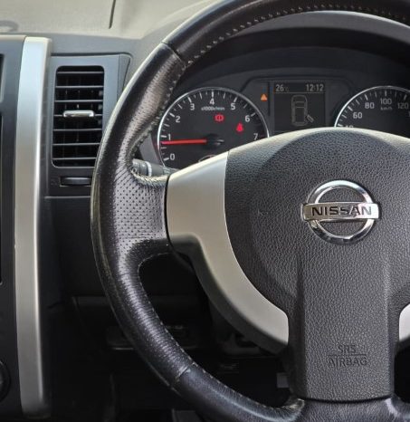 
								2012 Nissan X-Trail full									