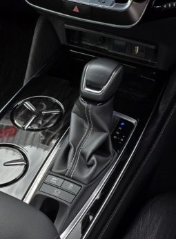 
										Toyota Crown 2018 full									