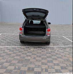 
										2012 Toyota Corolla Fielder full									