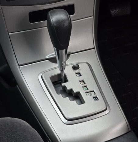 
								2012 Toyota Corolla Fielder full									