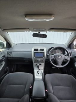 
										2012 Toyota Corolla Fielder full									