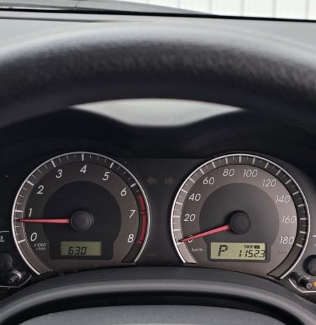 
								2012 Toyota Corolla Fielder full									