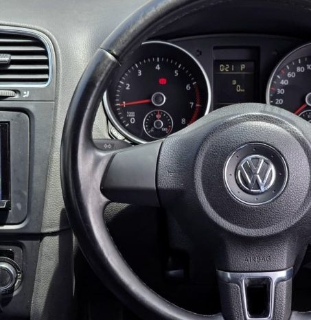 
								2012 Volkswagen Golf full									