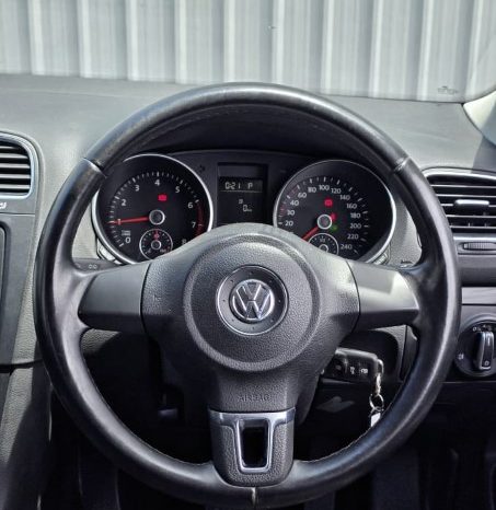 
								2012 Volkswagen Golf full									
