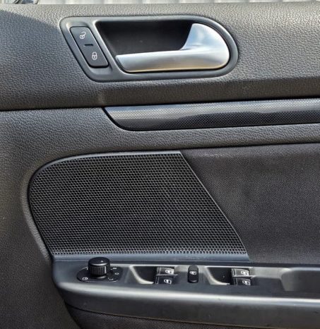 
								2012 Volkswagen Golf full									