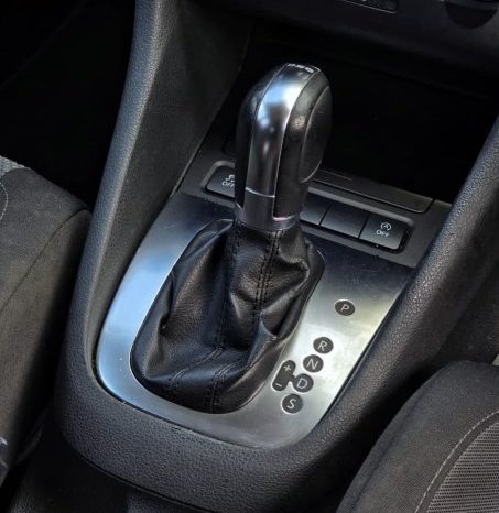 
								2012 Volkswagen Golf full									