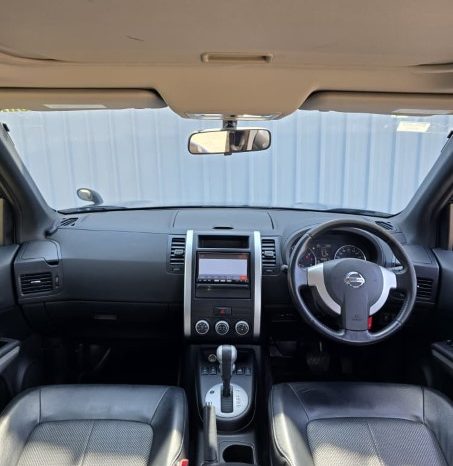 
								2012 Nissan X-Trail full									