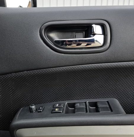 
								Nissan X-Trail 2012 full									