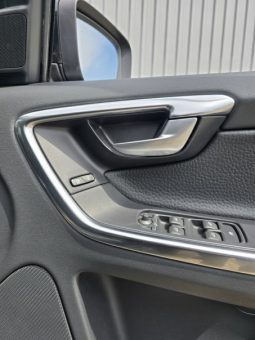 
										2012 Volvo XC60 full									