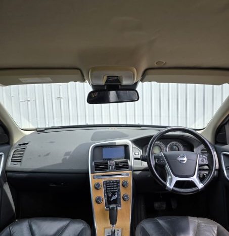 
								2012 Volvo XC60 full									