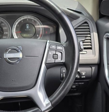 
								2012 Volvo XC60 full									