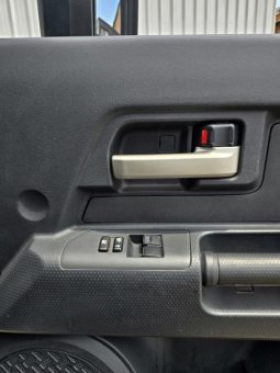 
										2012 Toyota FJ Cruiser full									