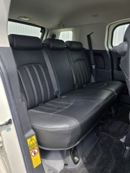 
										2012 Toyota FJ Cruiser full									