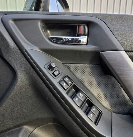 
								2012 Subaru Forester full									