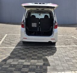 
										2012 Toyota Alphard full									