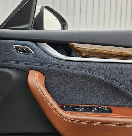 
								2018 Maserati Levante full									