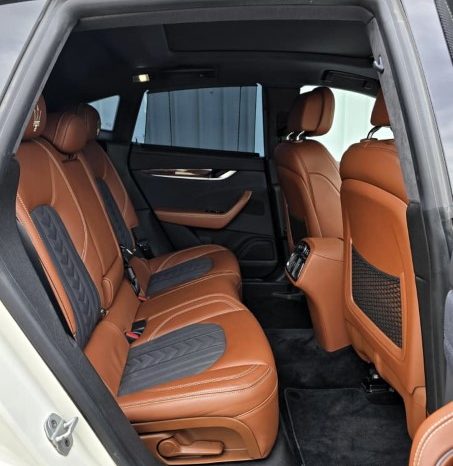 
								2018 Maserati Levante full									