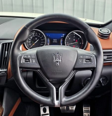
								2018 Maserati Levante full									
