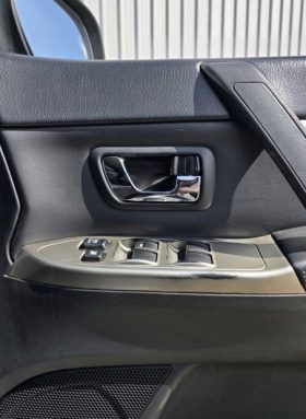 2011 Mitsubishi Pajero