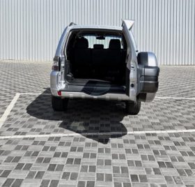 2011 Mitsubishi Pajero