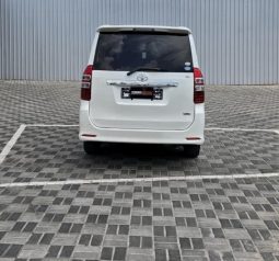
										2010 Toyota Noah full									