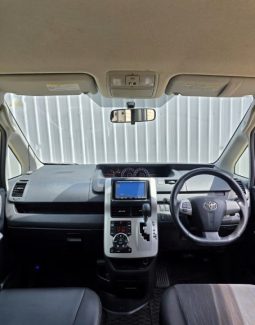 
										2010 Toyota Noah full									
