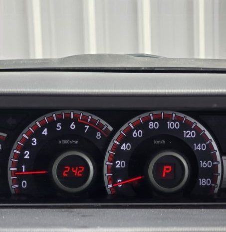 
								2010 Toyota Noah full									