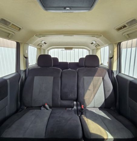
								2012 Mitsubishi Delica full									