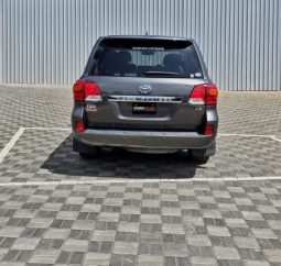 2012 Toyota Land Cruiser V8