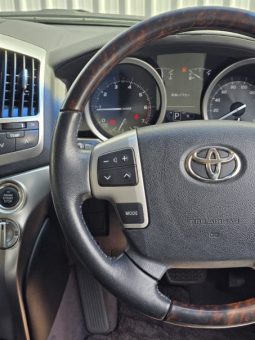 
										2012 Toyota Land Cruiser V8 full									