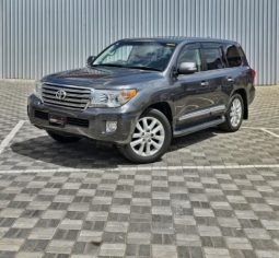 
										2012 Toyota Land Cruiser V8 full									
