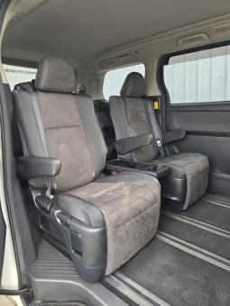 
										Toyota Alphard 2012 full									