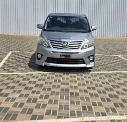 Toyota Alphard 2012