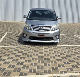Toyota Alphard 2012