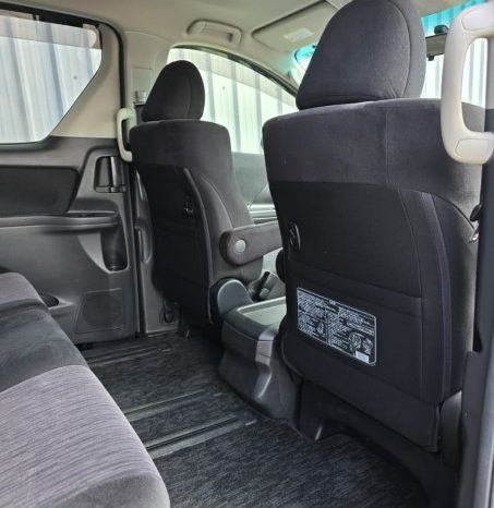 
								Toyota Alphard 2012 full									