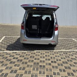 
										Toyota Alphard 2012 full									