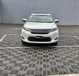 Toyota Harrier 2016