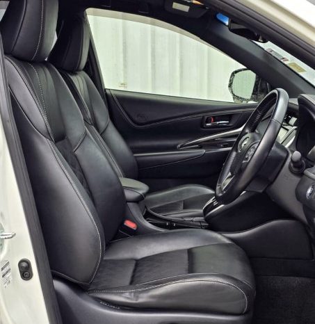 
								Toyota Harrier 2016 full									