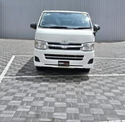 
										2012 Toyota Hiace full									